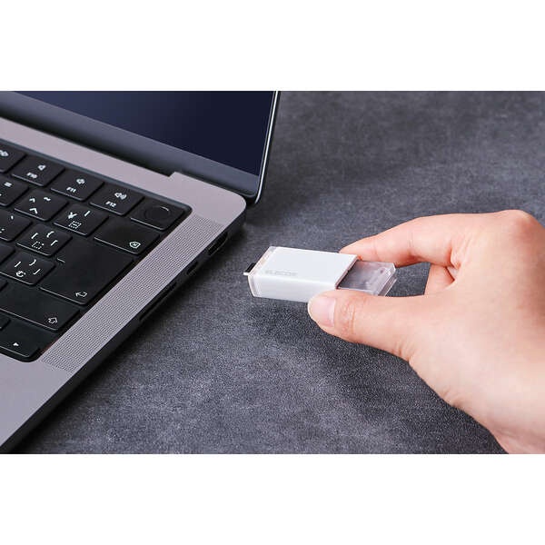 外付けSSD/USB10Gbps対応/ノック式/自動シャッター/コネクタ保護/Type-C/500GB/ホワイト【ESD-ESK0500GWH】