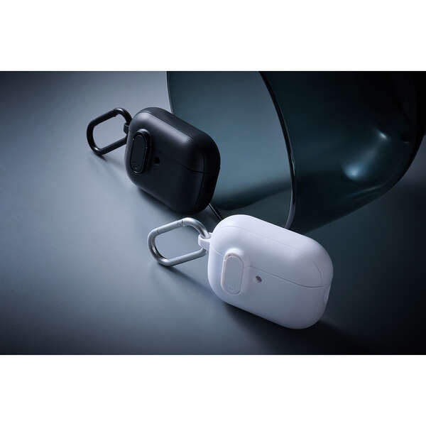 AirPods Pro 3対応/TOUGH SLIM Lockケース/カラビナ付/ブラック【AVA-AP07TSLBK】