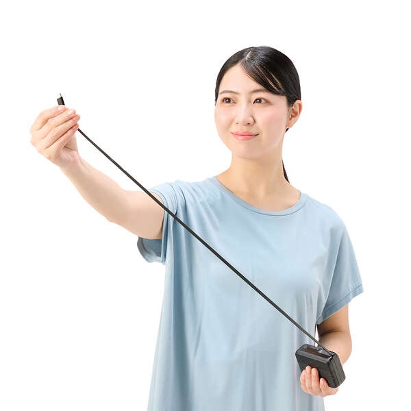 巻き取り式ケーブル一体型モバイルバッテリー(10000mAh/30W)【DE-C79-10000BK】