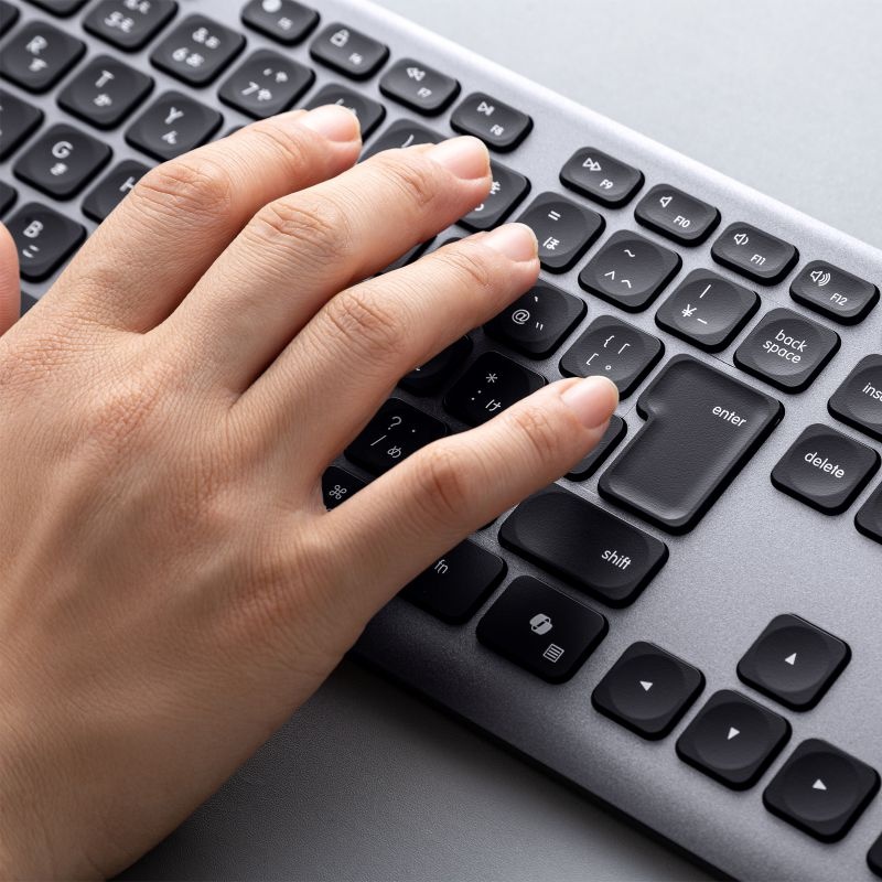 Bluetooth＋2.4Gコンボキーボード【SKB-WBT41BK】