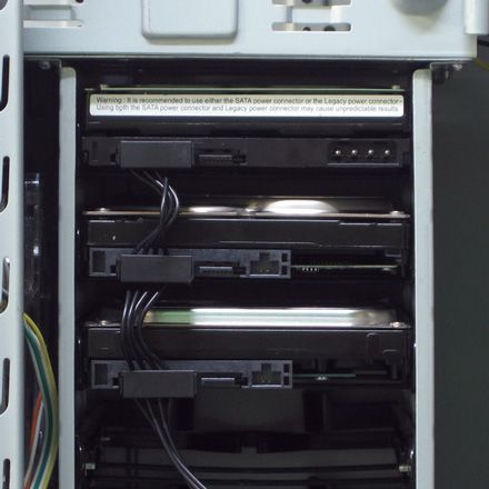 電源3分岐ケーブル 大4P→SATA 下L型コネクター【D3-1504SABL】