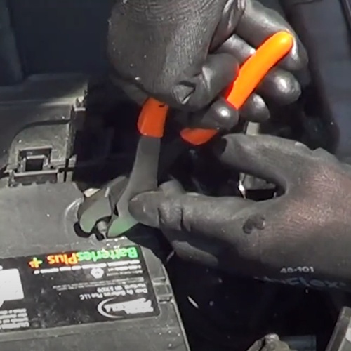 180mm バッテリーターミナルナットプライヤー【EA514BA-31】