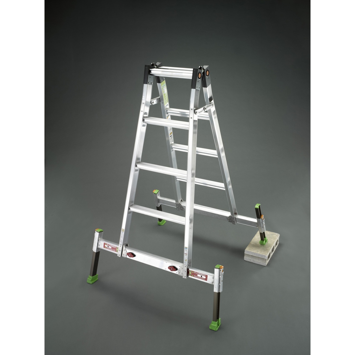 2.18-2.37m 脚立(アウトリガー一体型)【EA903FB-240】