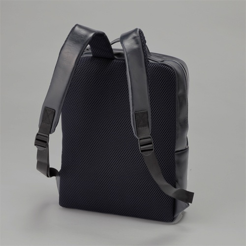 300x100x370mm バックパック(レザー/ブラック)【EA927AE-20】