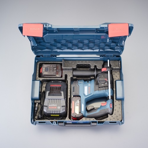 DC18.0V ハンマードリル(充電式)【EA810GS-3A】