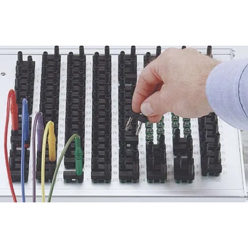 φ4mmx11mm ジャンパプラグ(黒)【EA940DP-421】