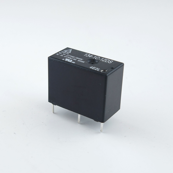 リレー 1C 定格電圧12V【134-1C-12DS】