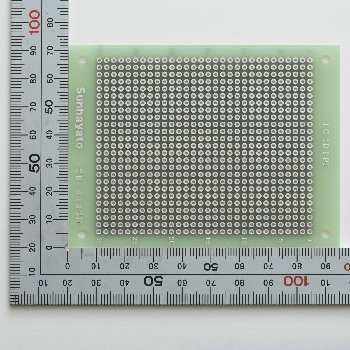 ユニバーサル基板 両面 ガラスエポキシ 95×72mm【ICB-93SGH】