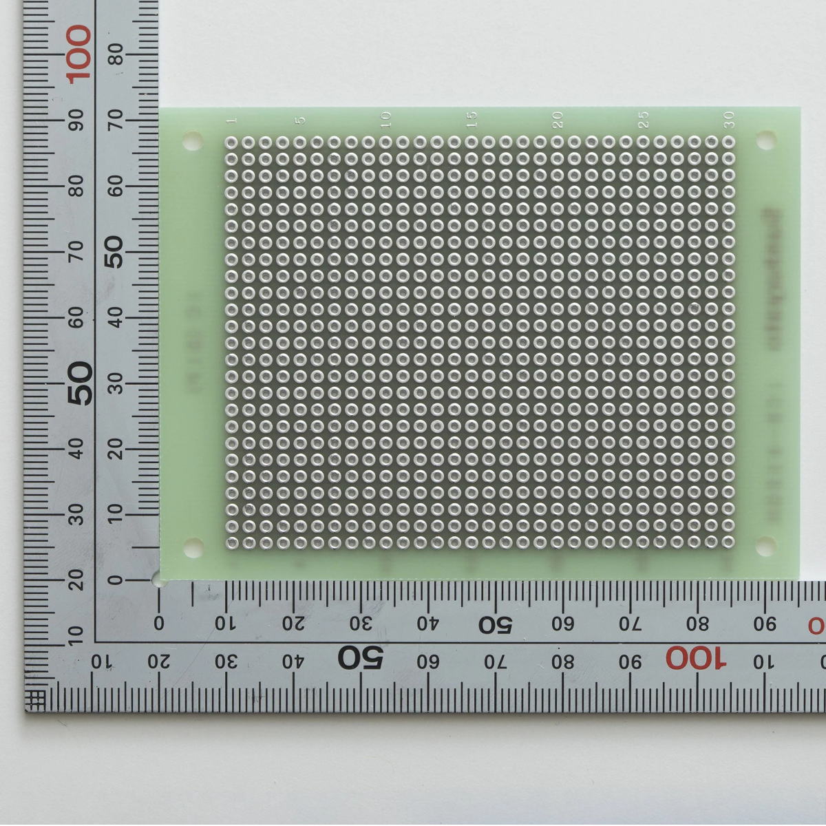 ユニバーサル基板 両面 ガラスエポキシ 95×72mm【ICB-93SGH】