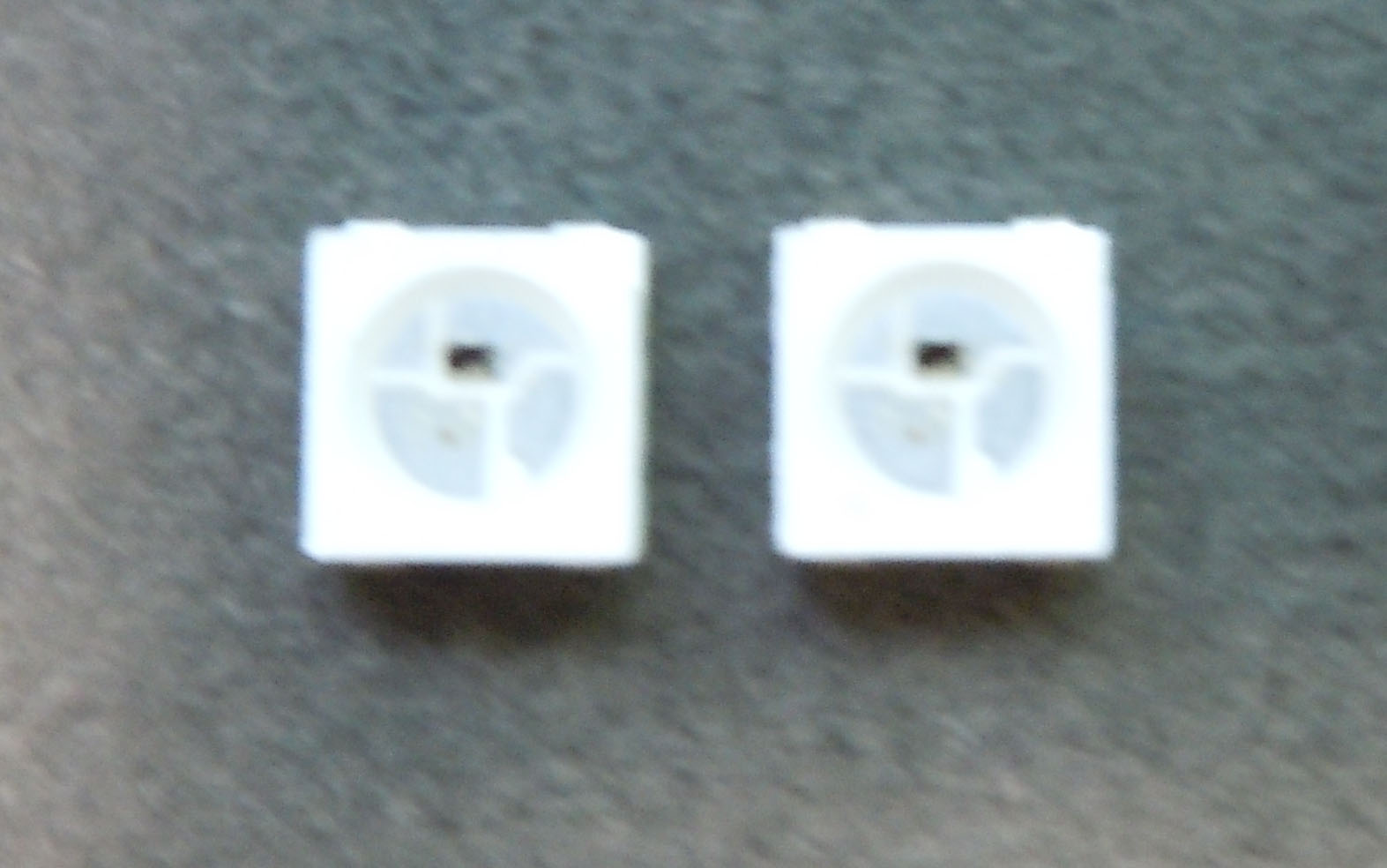 WS2812B　(SMD)
